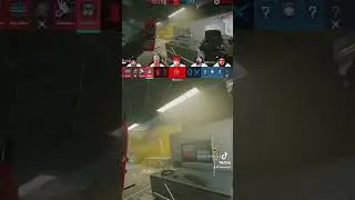 They tried to plant on the OMGS? #twitch #shorts #r6siege #epic #clutch #teamwork #highlight