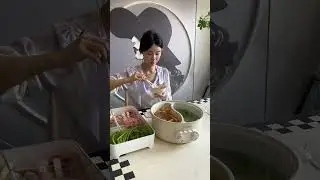 My ex-husband came to my house and even brought his new girlfriend to see how I entertained them. L