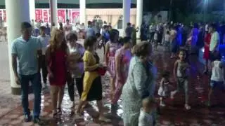 Играющий фонтан