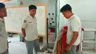 Belajar Merangkai dan Mengoperasikan  Zelio Smart Relay Control