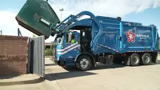 Garbage Truck In Action | ASMR | Republic Services