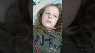когда ты спишь дома и тебя вдруг мама зовёт гости ты никогда не сделаешь больно мне только себе сон😃