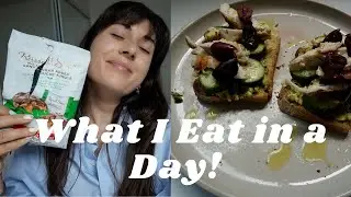 WHAT I EAT IN A DAY WITH PCOS