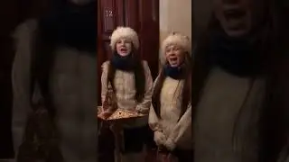 Рождественские колядки. Красиво поют девчонки.