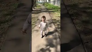 03 05 2020 Вероника гуляет с печенькой