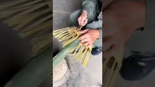 Let's take a look at the master's bamboo fruit basket.#bamboo weaving #craftsman #shorts