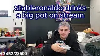 Stableronaldo drinks big pot on stream