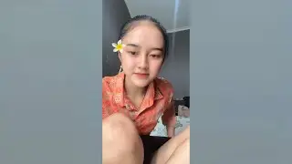 ADA YANG KELIHATAN ANAK SMA LIVE