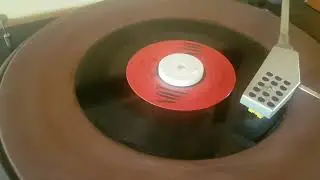 Serge Villiard Trio Midway   Dis-Q-Ton 643 / 1959 French-Canadian Robin Luke cover ''Susie cherie''