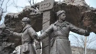 Памятник 