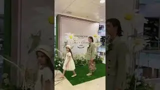 День семьи, любви и верности в Смоленском Пассаже с участием моделей школы TOP SECRET 