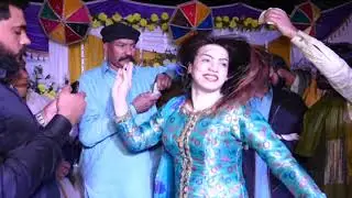 Wedding mehndi  dance