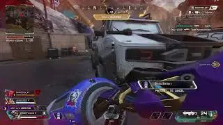 2v3 cause our third is miles away - Apex Legends