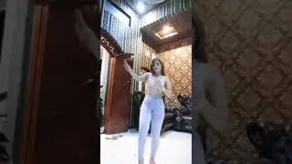 BACOLL TIKTOK HOT TANTE BARBAR GUNUNG GEDE