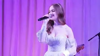 «Я ўзлятаю» - MARY DANILOVA