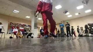 Гучи Макарон Х Демон ...