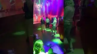 Немного танцев #танцы #disco #shorts