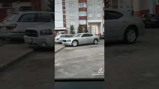 Додж Чарджер СРТ 