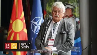 Elmar Brok (Chair of the European Parliament Foreign Affairs Committee, 2012-17)