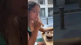 Trying Açaí bowls in Spain #travel #acaibowl #acai #tastyfood #mukbang #yummyfood