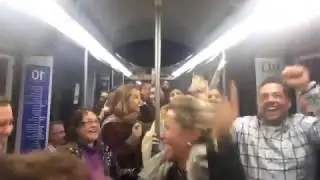 🎵ESPONTÁNEOS CANTANDO 