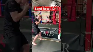 SUPER QUICK BOXING TIP Get them hands back into position fast #boxing #kickboxing #mma