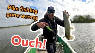 Ouch! | Pike fishing goes wrong. 🤣