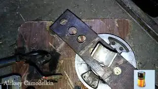 Простейший сьёмник для снятия маховика или турбины. The simplest puller.