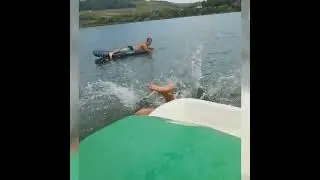 Прыжок с лодки 