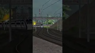 20644 Coimbatore Vande Bharat Crosses Coimbatore North