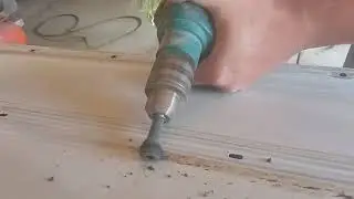 Снимаем двухсторонний скотч обычным ниппелем