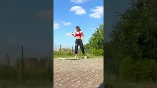 ПЕРЕВОРОТ 🤸 ♀️БЕЗ РУК УПАЛА НА ГОЛОВУ  