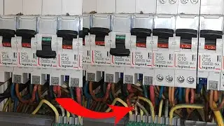Comment déclipser les fils d'un disjoncteur divisionnaire Legrand C16 DNX3