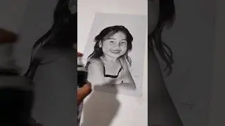 fixative spray for charcoal portrait #2023shorts #art #perfectgift #portraitcommission