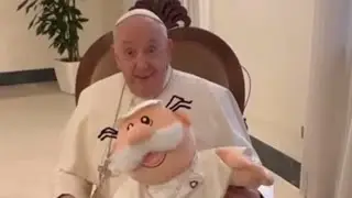 El Papa Francisco muy contento y feliz con su Dr. Simi Gigante,envía emotivo mensaje hacia CINIA