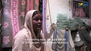 Pakistan's Bangle Industry Strangles Workers at Home