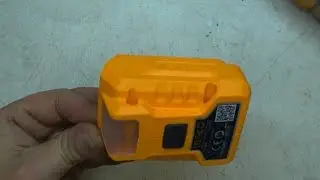 Зарядка USB от батареи аккумуляторного инструмента INGCO.