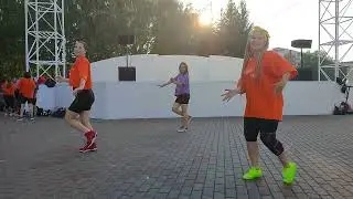 Катя танец тренировка