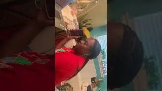 Scammer gets trolled 😂