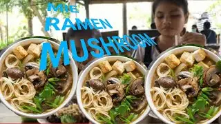 RAMEN MUSHROOM Vegetarian NOODLES WARUNG MOGAN BALI||