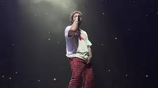Post Malone - White Iverson (Runaway Tour Chicago)