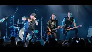 Артур Беркут - Тучи (Glastonberry pub 03.11.2023)