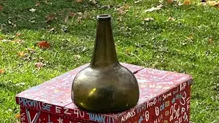 Primitive & Antique Dutch Glass Onion Hoof Bottle #antiquebottles #primitives #bottle #glass#antique