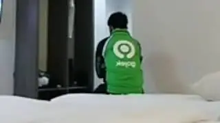 Abang ojol viral di paksa waria di hotel  