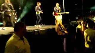 Fall Out Boy - Sugar We're Going Down (With Hey Monday)