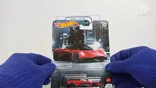 Koleksi Hotwheels Premium seri Exotic Envy Bugatti Aston Martin Valhalla