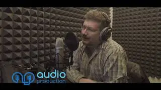 Кузнецов озвучивает поздравление голосом Ведьмака.