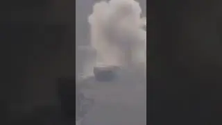🔴Ukrainian soldier destroys Russian vehicle #shorts #ukraine #warinukraine #standwithukraine #army