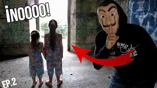 UN HOMBRE MISTERIOSO NOS PERSIGUE 😱