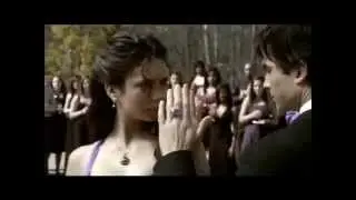 Damon & Elena -Howl